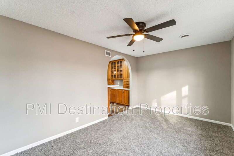 Welcome home to this large 3 bedroom, 1.5 bath property with plenty of space to spread out! 1st month's rent is FREE! property image