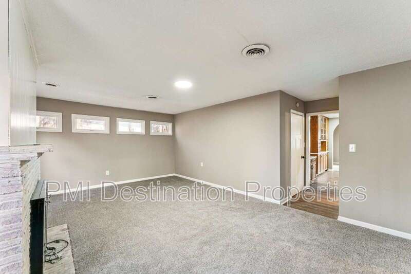 Welcome home to this large 3 bedroom, 1.5 bath property with plenty of space to spread out! 1st month's rent is FREE! property image