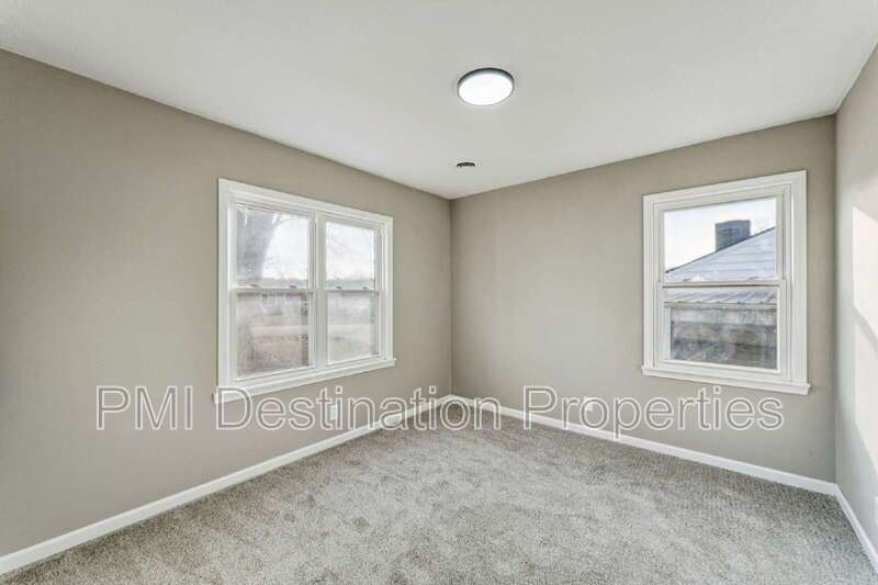 Welcome home to this large 3 bedroom, 1.5 bath property with plenty of space to spread out! 1st month's rent is FREE! property image