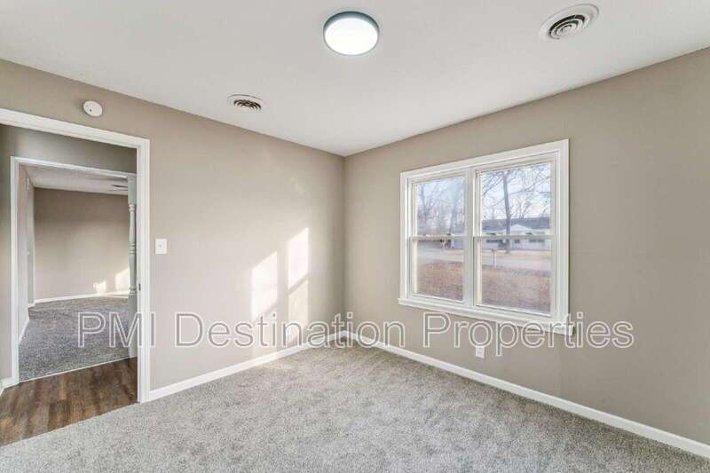 Welcome home to this large 3 bedroom, 1.5 bath property with plenty of space to spread out! 1st month's rent is FREE! property image