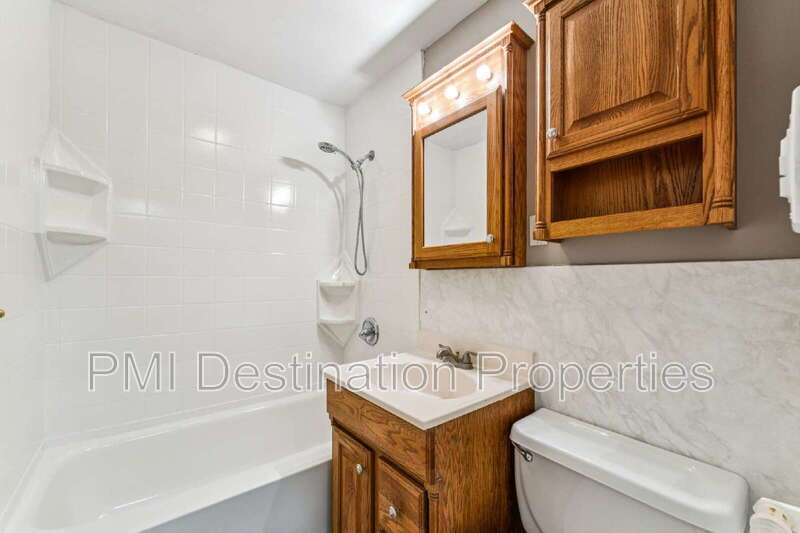 Welcome home to this large 3 bedroom, 1.5 bath property with plenty of space to spread out! 1st month's rent is FREE! property image