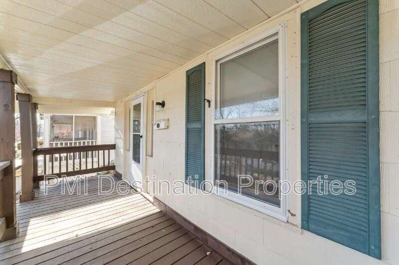 Charming 2-Bed home, close to country Club Plaza and Westport! property image