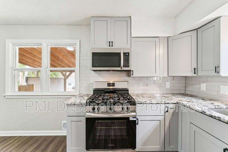 Cozy, Fully-Renovated Ranch Home in South Kansas City, Fully Updated, W/D and Fridge included!  1st month is FREE!!! property image