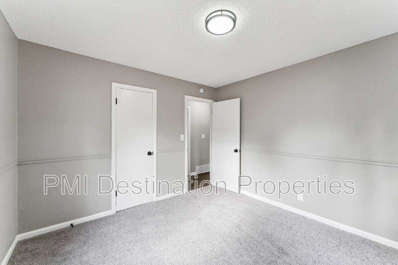 Cozy, Fully-Renovated Ranch Home in South Kansas City, Fully Updated, W/D and Fridge included!  1st month is FREE!!! property image