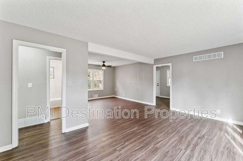 Cozy, Fully-Renovated Ranch Home in South Kansas City, Fully Updated, W/D and Fridge included!  1st month is FREE!!! property image