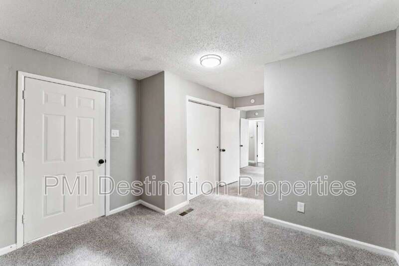 Cozy, Fully-Renovated Ranch Home in South Kansas City, Fully Updated, W/D and Fridge included!  1st month is FREE!!! property image