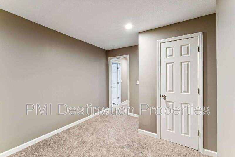 FOR RENT – Spacious 4 Bed / 3 Bath + Office in Prairie Village | 1st Month FREE! property image