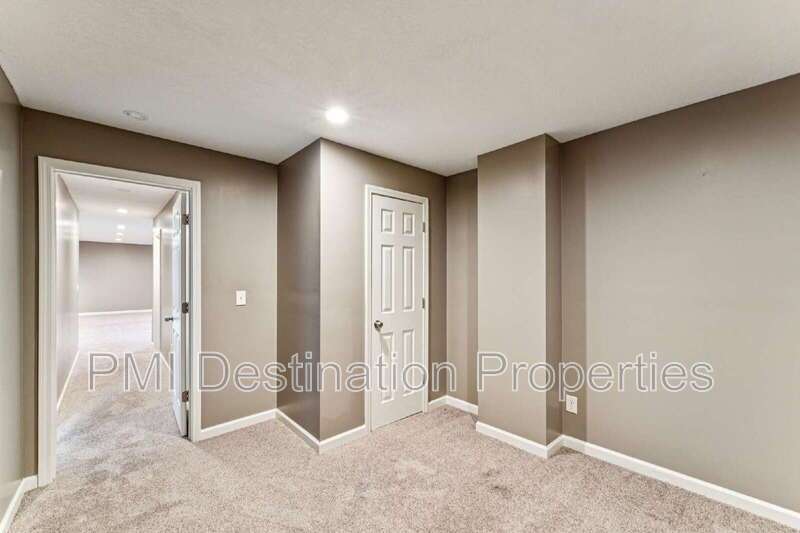 FOR RENT – Spacious 4 Bed / 3 Bath + Office in Prairie Village | 1st Month FREE! property image