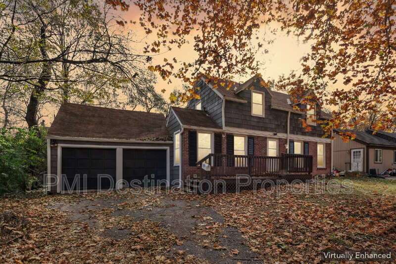 Welcome home to this spacious, fully renovated 3-bedroom, 2.5-bath beauty located in the highly sought-after Indian Village neighborhood.  1st month is FREE! property image