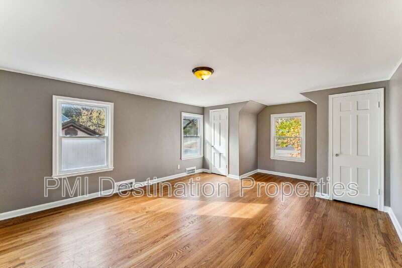 Welcome home to this spacious, fully renovated 3-bedroom, 2.5-bath beauty located in the highly sought-after Indian Village neighborhood.  1st month is FREE! property image