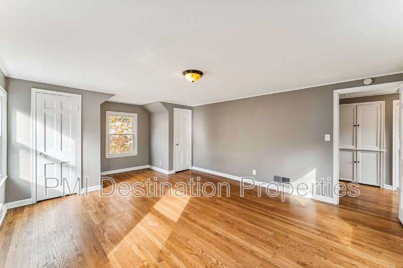 Welcome home to this spacious, fully renovated 3-bedroom, 2.5-bath beauty located in the highly sought-after Indian Village neighborhood.  1st month is FREE! property image