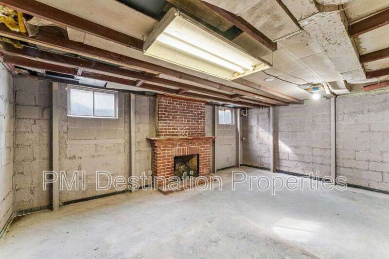 Welcome home to this spacious, fully renovated 3-bedroom, 2.5-bath beauty located in the highly sought-after Indian Village neighborhood.  1st month is FREE! property image