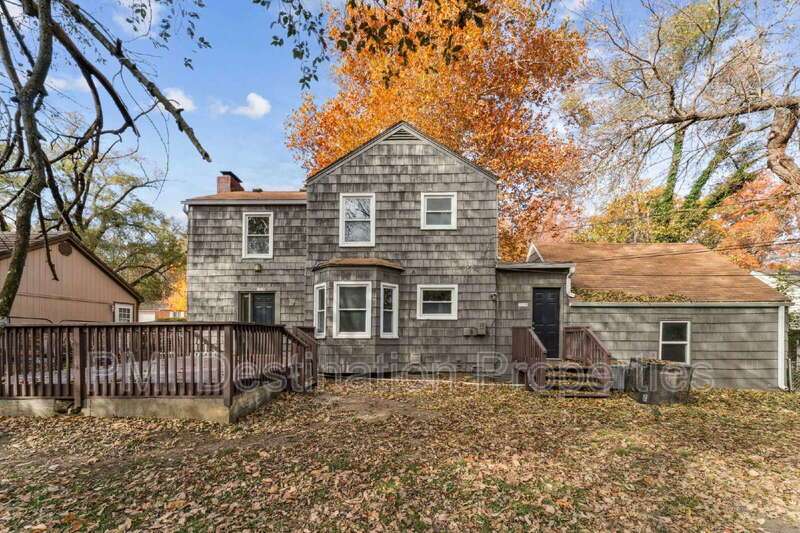 Welcome home to this spacious, fully renovated 3-bedroom, 2.5-bath beauty located in the highly sought-after Indian Village neighborhood.  1st month is FREE! property image